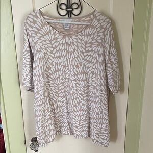 Cathy Daniels Beige and White Floral Long Sleeve Top